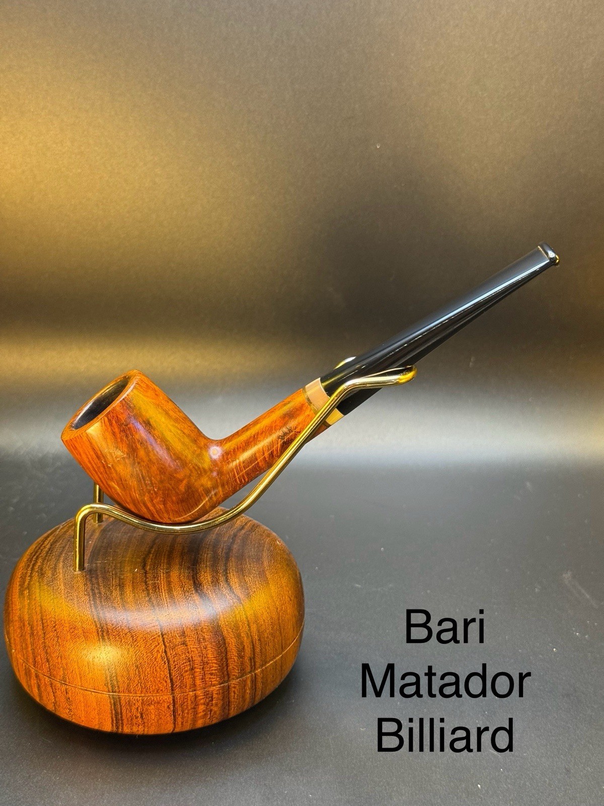 Vintage Bari Matador Hand Made Billiard Tobacco Pipe