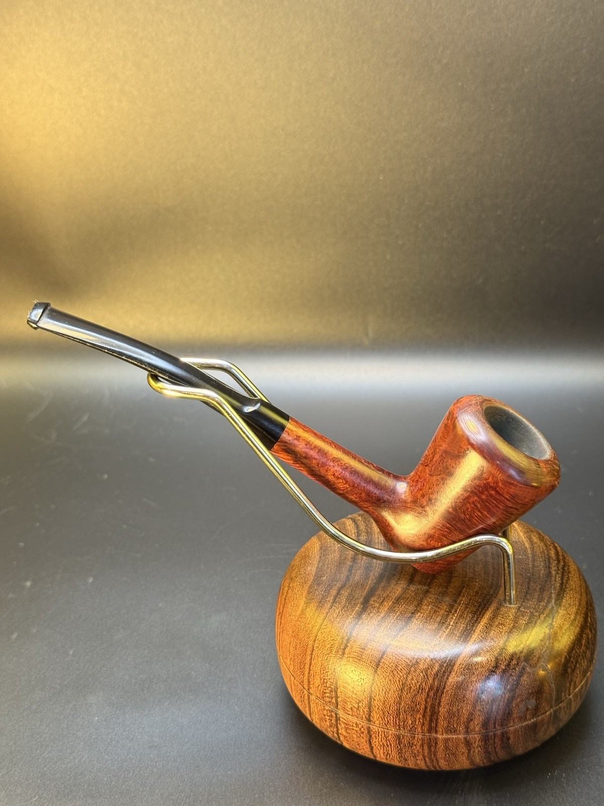 Vintage Kriswill Golden Clipper Dublin Sitter Tobacco Pipe - Image 3