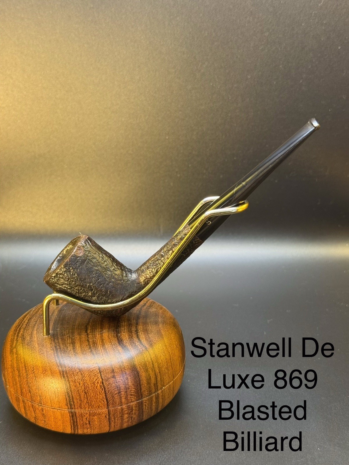 Vintage Stanwell De Luxe 869 Blasted Billiard Tobacco Pipe