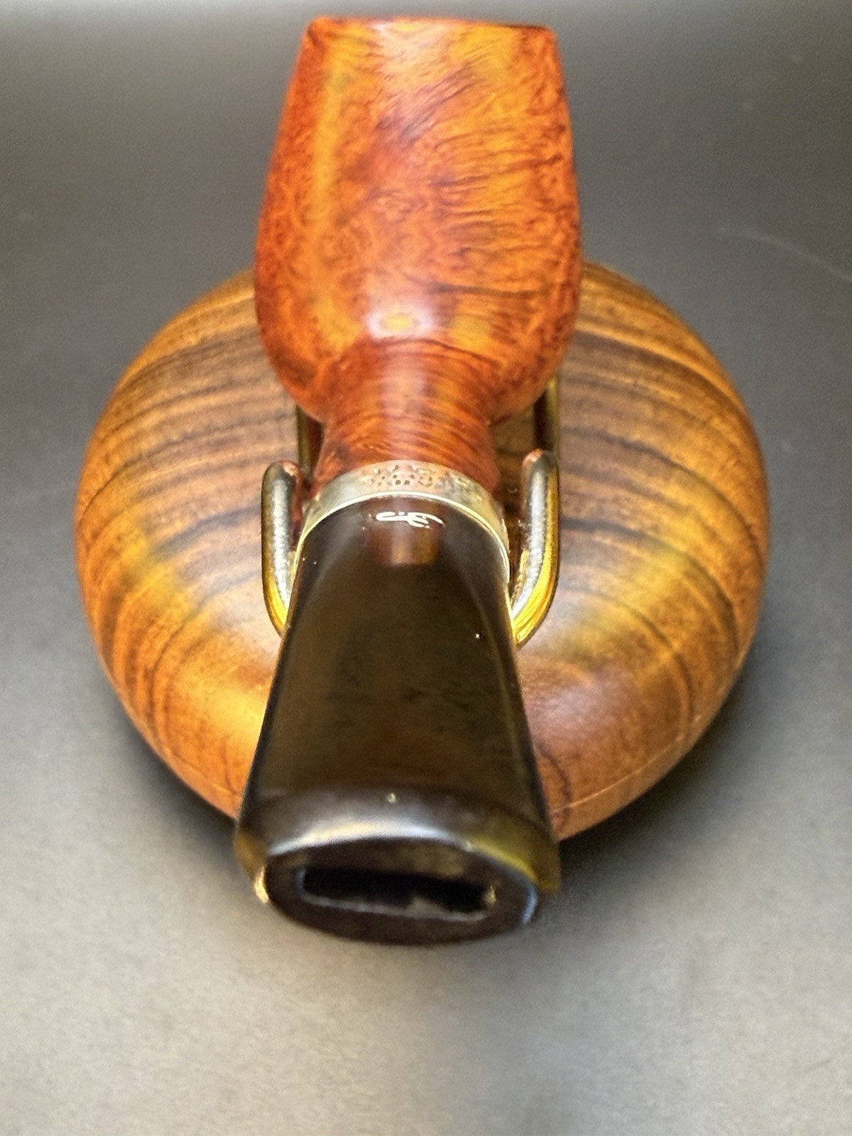Uncommon 2010 Peterson “Dublin” D4 Brandy Tobacco pipe - Image 4