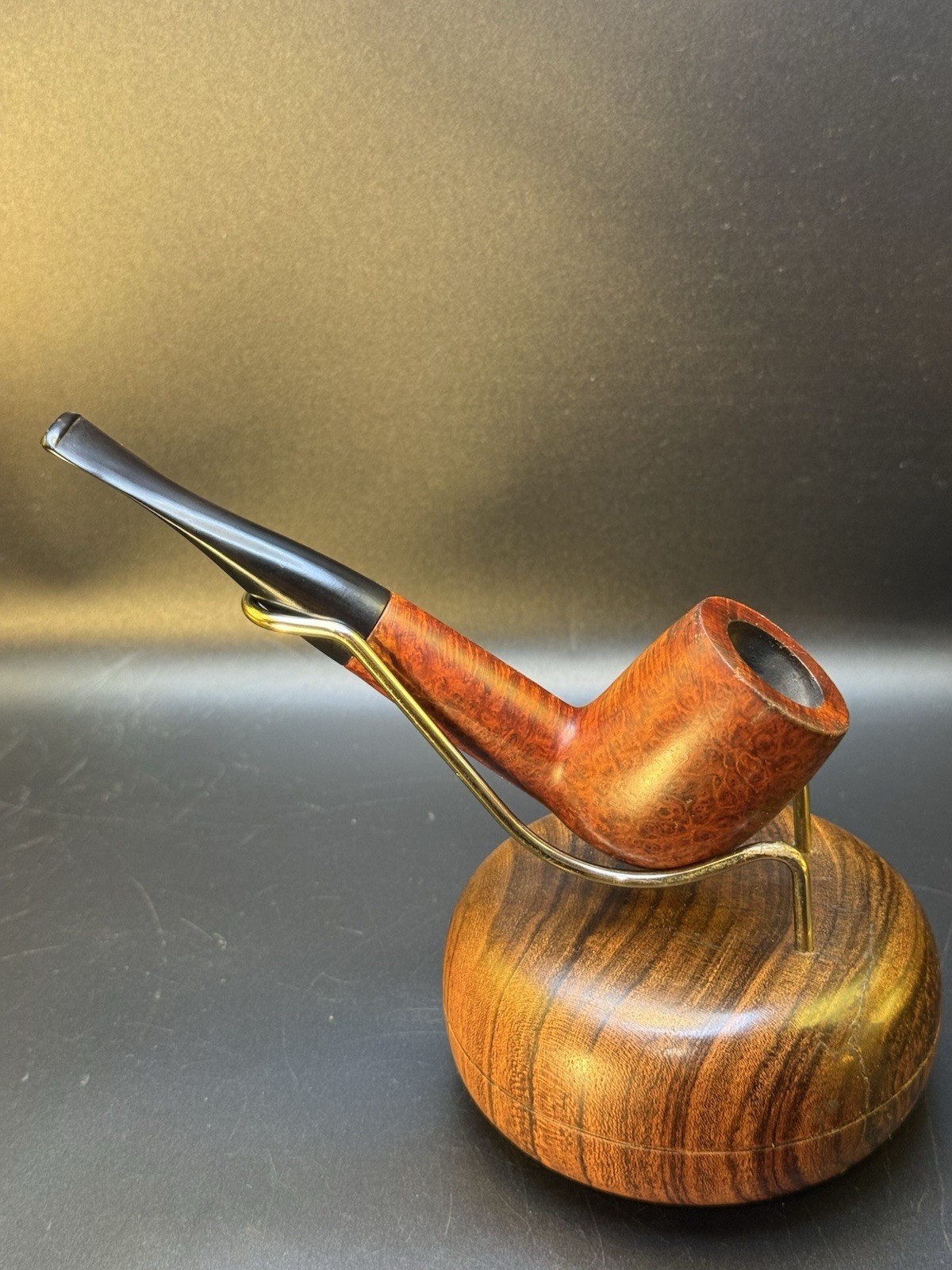 Unmarked Billiard W/Birdseye Tobacco Pipe - Image 3
