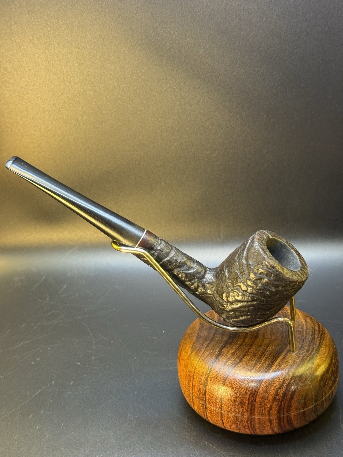 C. 1950 Kaywoodie Relief Grain Billiard 39 Four Hole Stinger Tobacco Pipe - Image 3