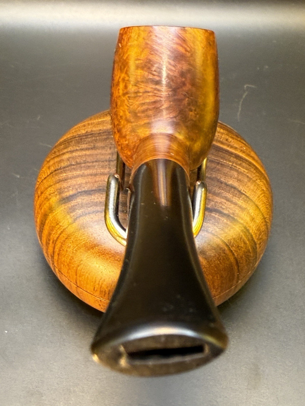 Vintage Vuillard Billiard W/Birdseye Tobacco Pipe - Image 9