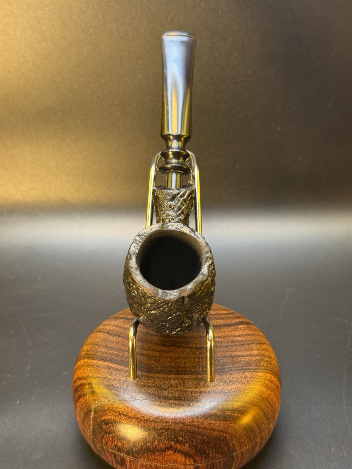 Vintage Tivoli Blasted Freehand Tobacco Pipe -HUGE BOWL - Image 2